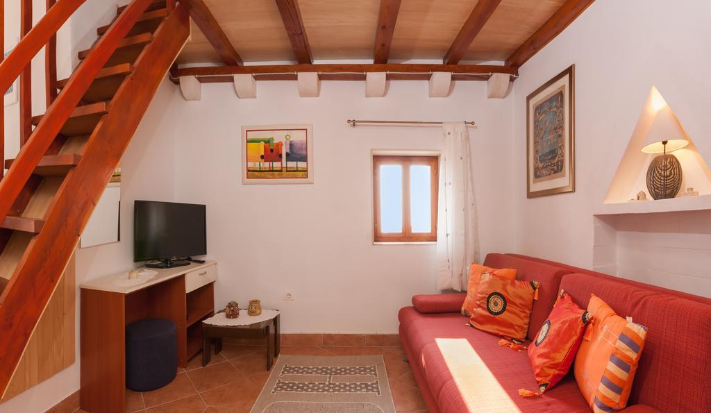 Holiday Home Vineyard House Бол Екстериор снимка