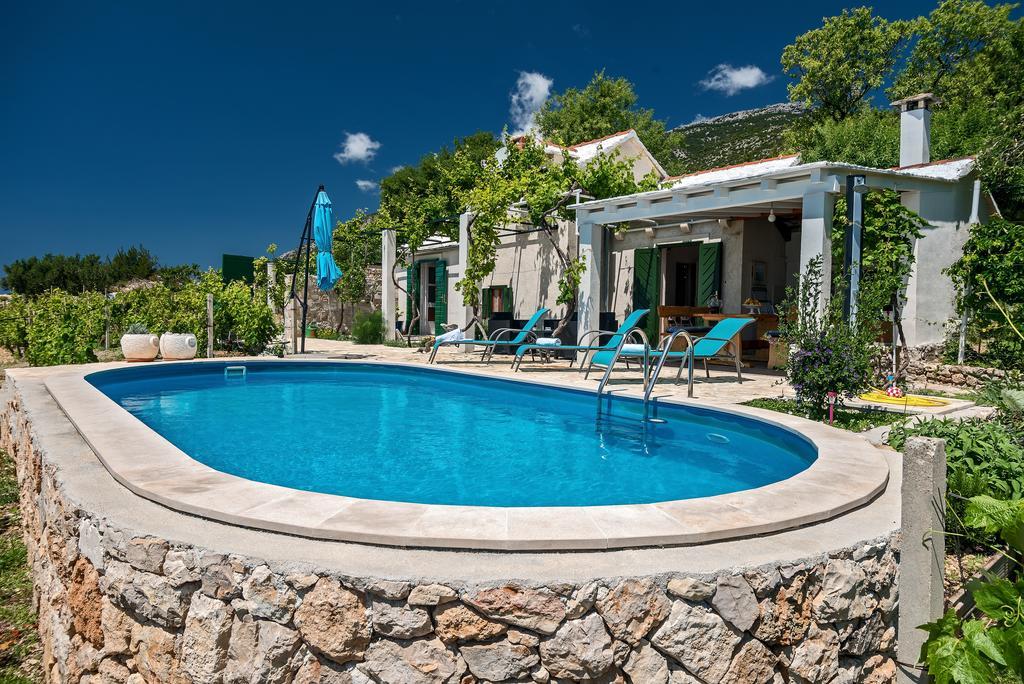 Holiday Home Vineyard House Бол Екстериор снимка
