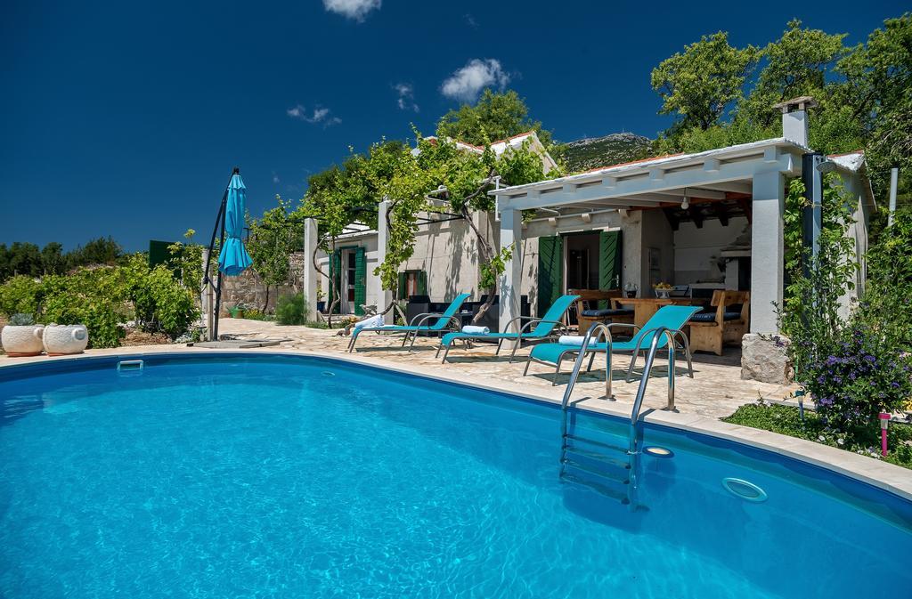 Holiday Home Vineyard House Бол Екстериор снимка